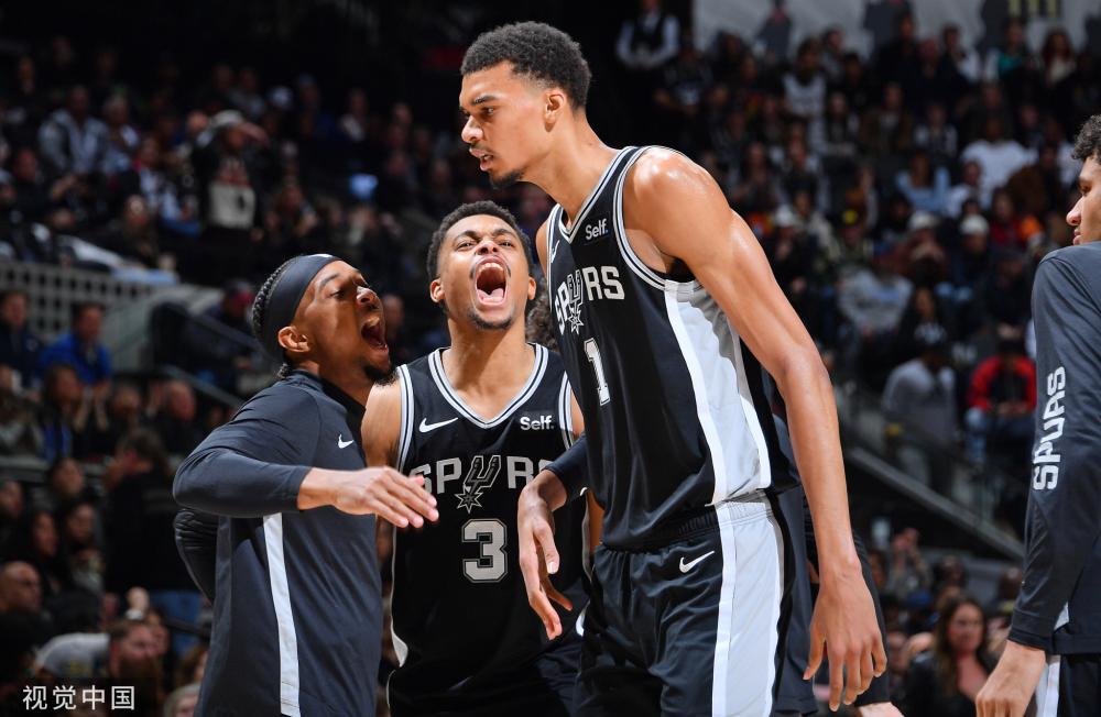 球场上留下 球场上留下