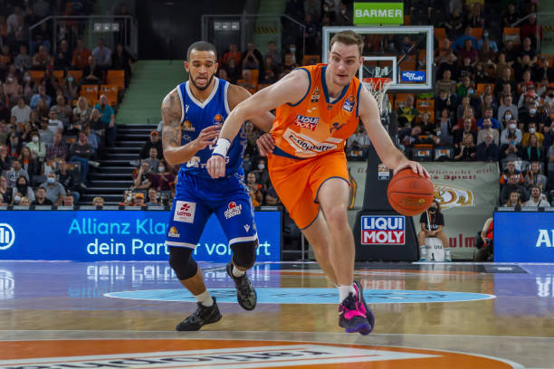 加入球员交 加入球员交